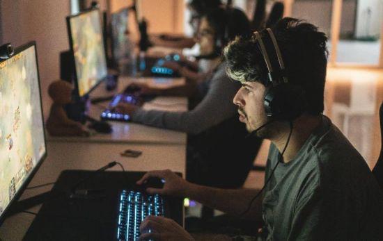 无畏契约手游支持165帧 一加15T成首批适配机型